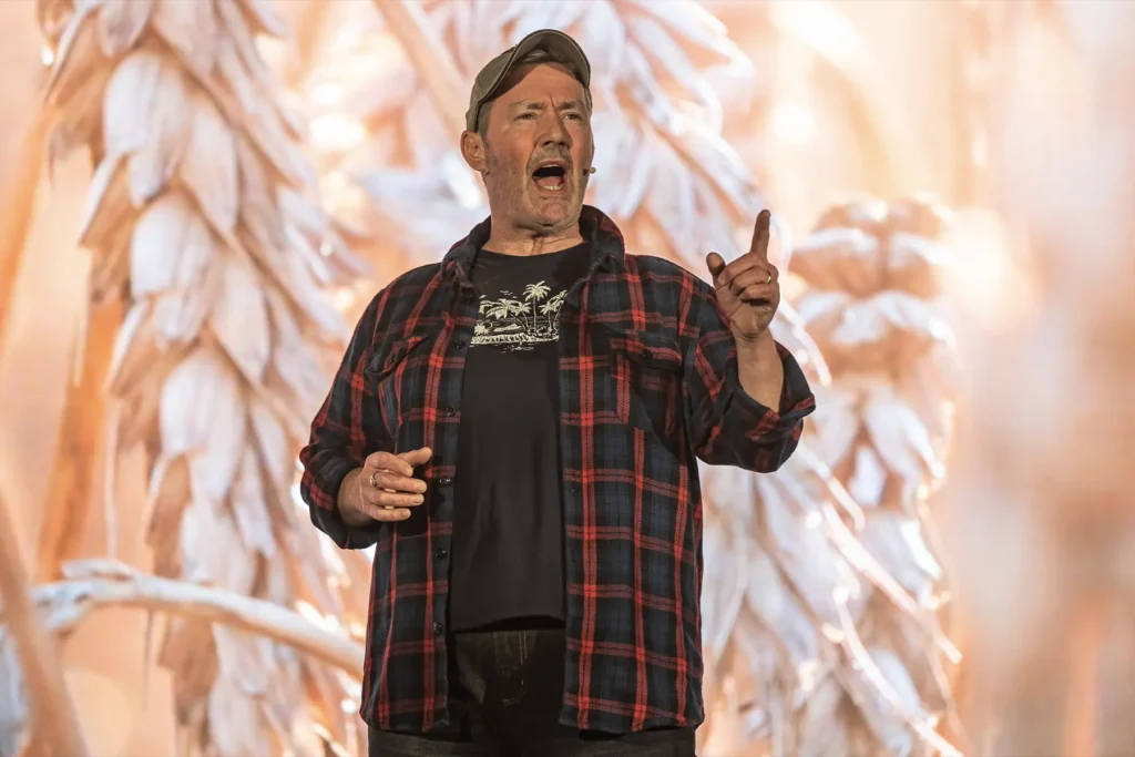 Peter Corry Productions performer at a corporate event for Lunns Jewellers in Northern Ireland